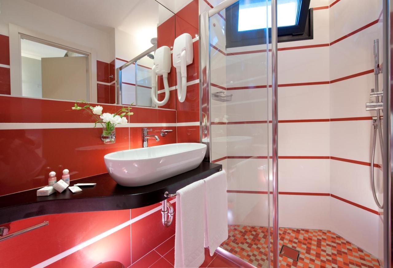 Hotel 2000 Riccione Kamer foto