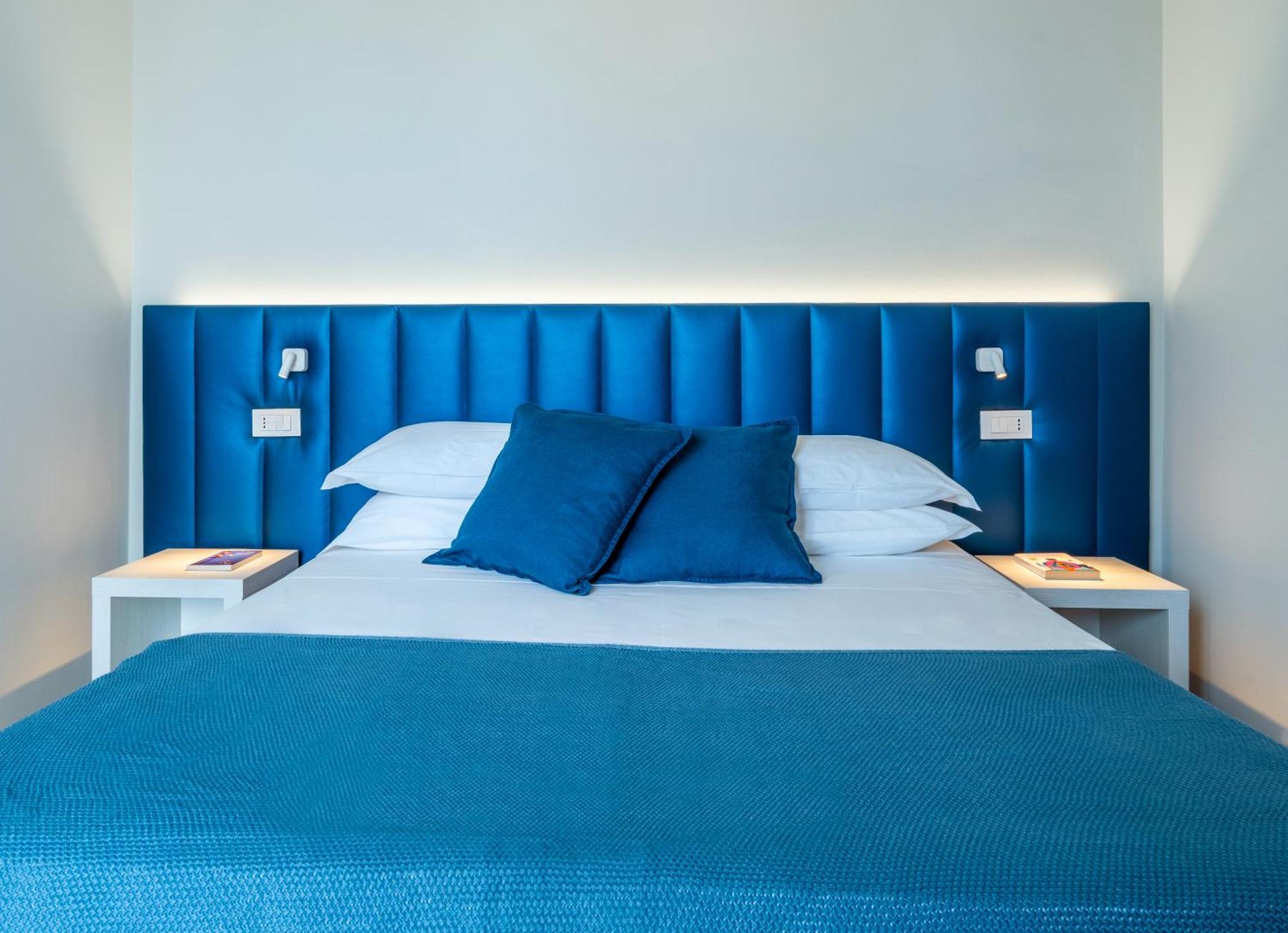 Hotel 2000 Riccione Buitenkant foto