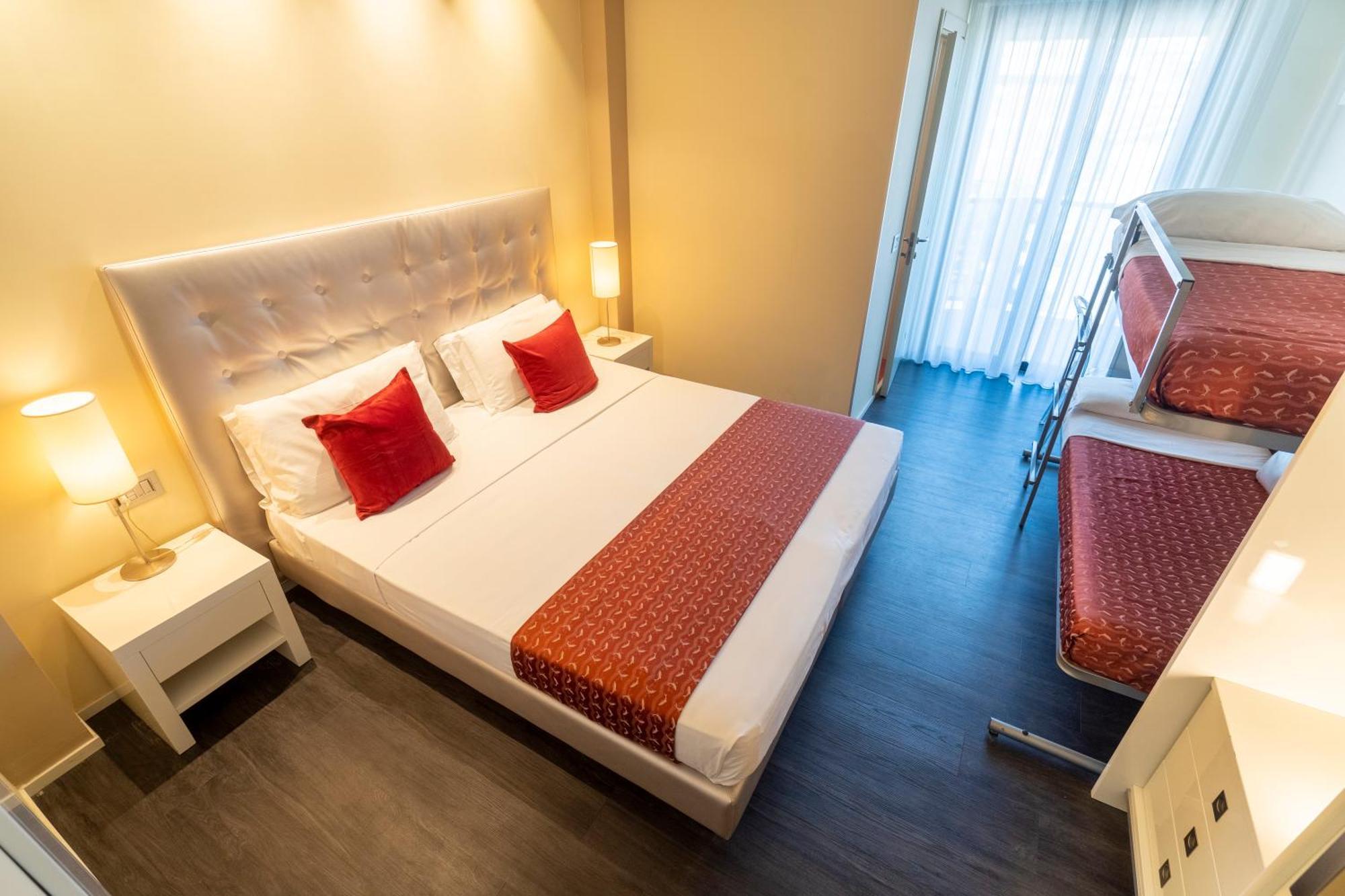 Hotel 2000 Riccione Buitenkant foto