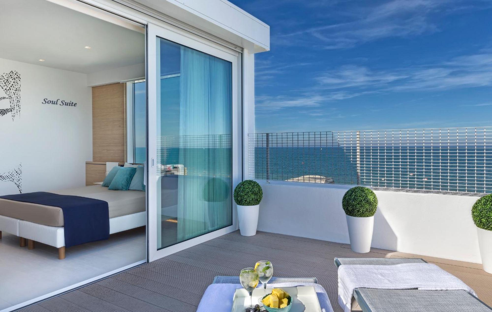 Hotel 2000 Riccione Buitenkant foto