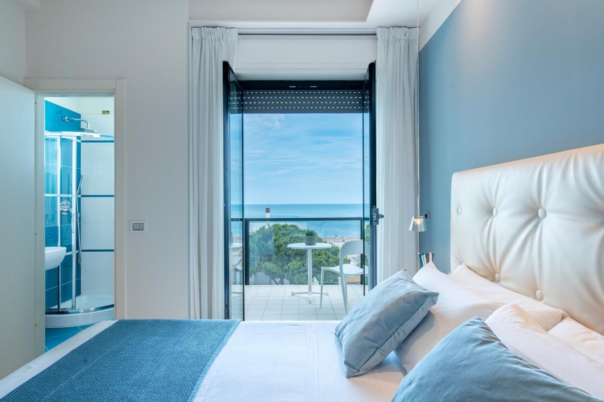 Hotel 2000 Riccione Buitenkant foto